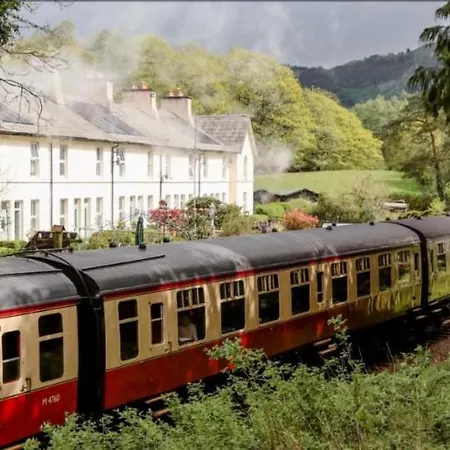 Steam Train - District Hideaway * Newby Bridge
